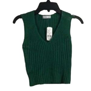 NWT Aster Green Sleeveless Slight Crop Sweater sz XS